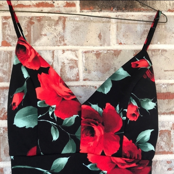 Floral Mind Code Minidress - Picture 6 of 8